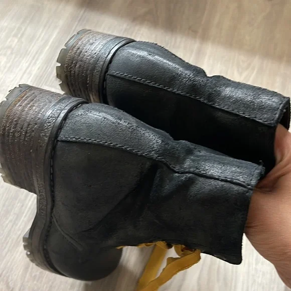 Barney’s Boot - Picture 3 of 6